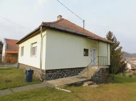 eladó ingatlan, Parád
