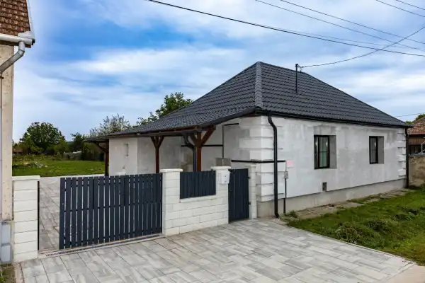 Eladó ingatlan, Pásztó 2 szoba 80 m² 42 M Ft
