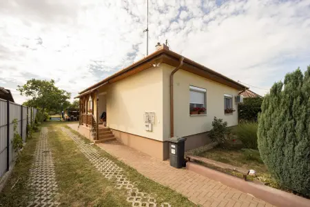 eladó ingatlan, Patak