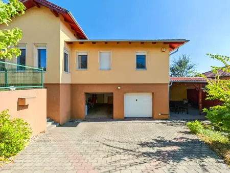 eladó ingatlan, Pécel