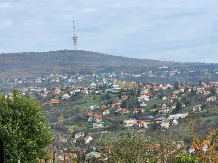eladó ingatlan, Pécs
