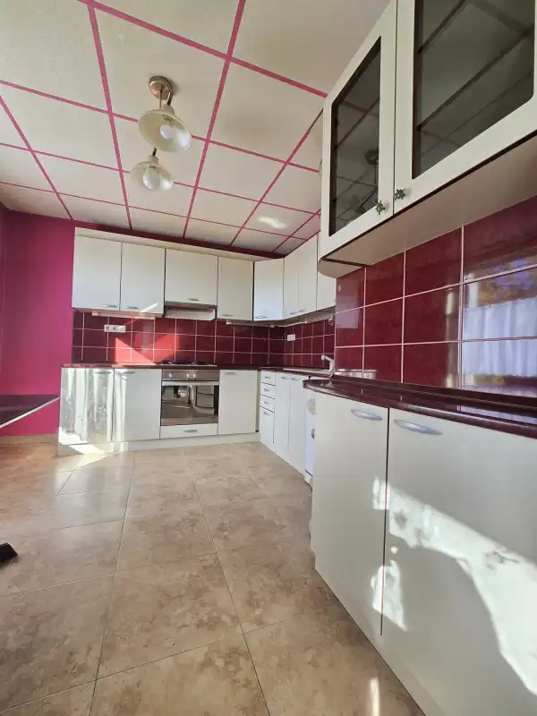 Eladó ingatlan, Pécs 7 szoba 221 m² 114.9 M Ft