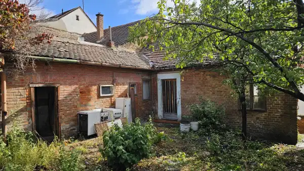Eladó ingatlan, Pécs 2 szoba 34.9 M Ft