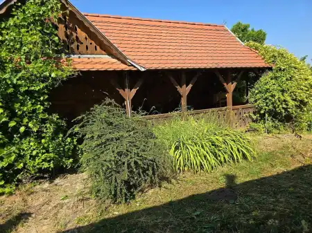 eladó ingatlan, Penc