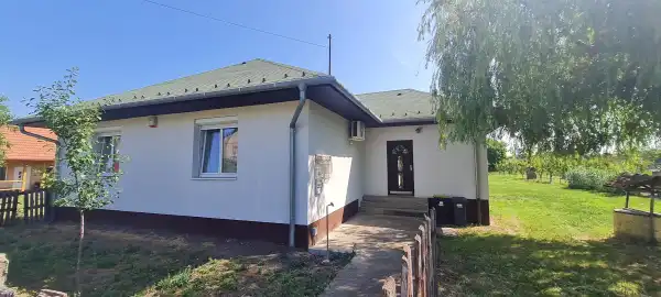 Eladó ingatlan, Perkáta 3 szoba 94 m² 50.8 M Ft