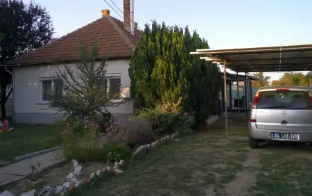 eladó ingatlan, Pilis
