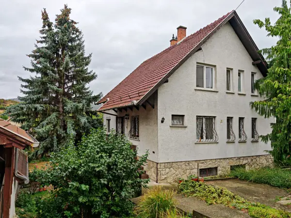 Eladó ingatlan, Pomáz 5 szoba 212 m² 149.99 M Ft