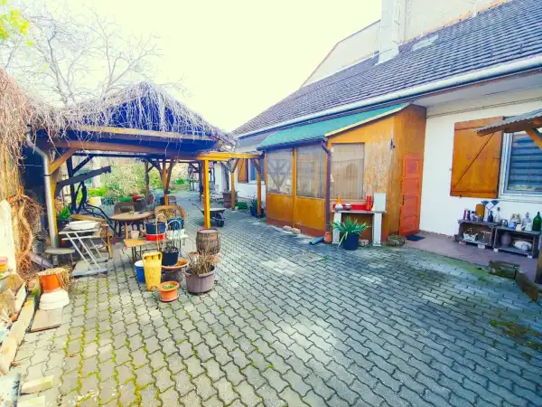 Eladó ingatlan, Pomáz 4 szoba 120 m² 85 M Ft