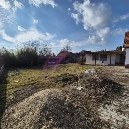 eladó ingatlan, Poroszló