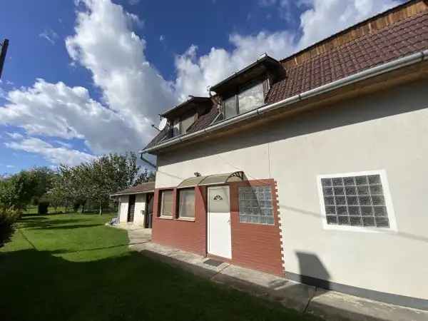 Eladó ingatlan, Pötréte 5+1 szoba 224 m² 39.5 M Ft