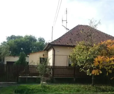 eladó ingatlan, Püspökladány