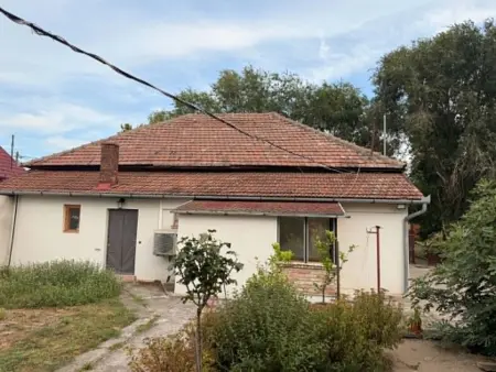 eladó ingatlan, Püspökladány