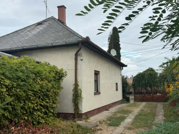 Eladó ingatlan, Püspökladány 4 szoba 100 m² 33 M Ft
