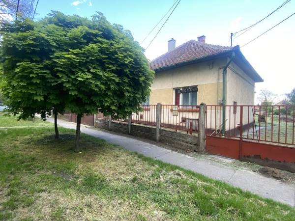 eladó ingatlan, Püspökladány