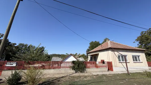 Eladó ingatlan, Pusztaottlaka 2 szoba 75 m² 21.4 M Ft