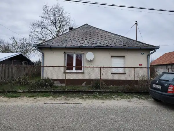Eladó ingatlan, Pusztavacs 1+1 szoba 43 m² 11.5 M Ft