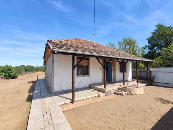 Eladó ingatlan, Pusztavacs 3+1 szoba 76 m² 34.8 M Ft
