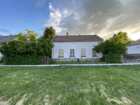 Eladó ingatlan, Rábacsécsény 2 szoba 80 m² 28.8 M Ft