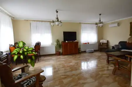 eladó ingatlan, Ráckeve