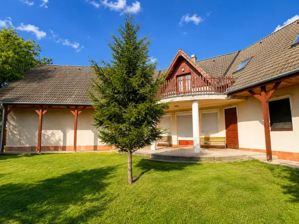 Eladó ingatlan, Ráckeve 9 szoba 400 m² 165 M Ft