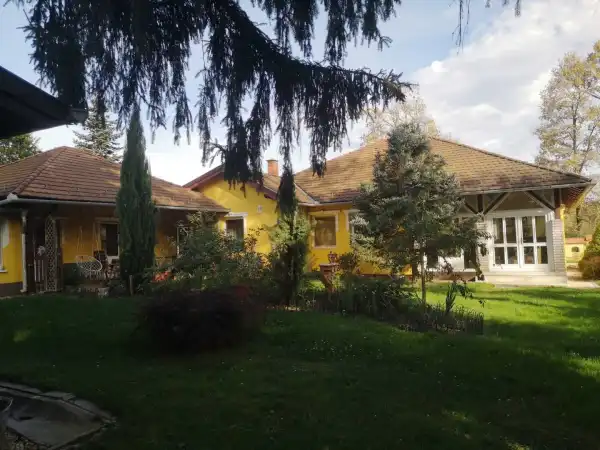 Eladó ingatlan, Rátót 5 szoba 275 m² 130.975 M Ft