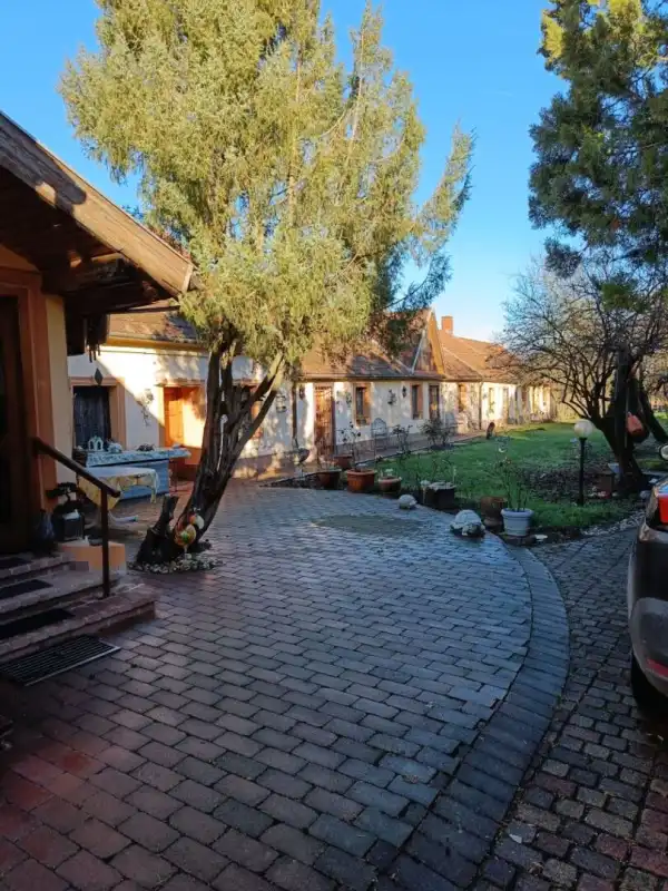 Eladó ingatlan, Rigács 4+3 szoba 250 m² 60.6 M Ft