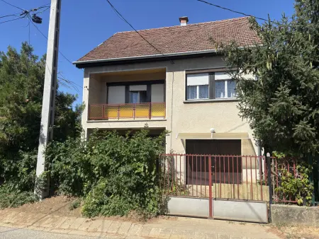 eladó ingatlan, Romhány