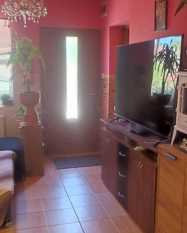 eladó ingatlan, Romhány