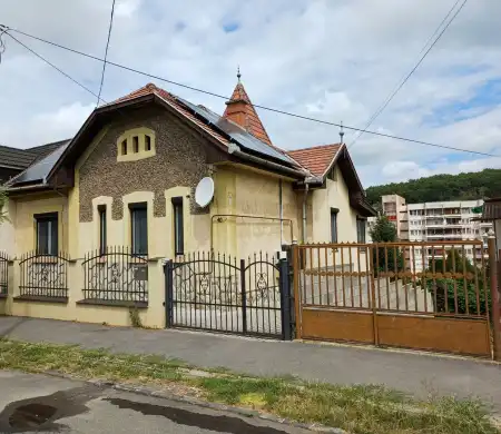 eladó ingatlan, Salgótarján