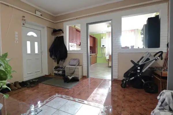 Eladó ingatlan, Sándorfalva 7 szoba 200 m² 124.9 M Ft
