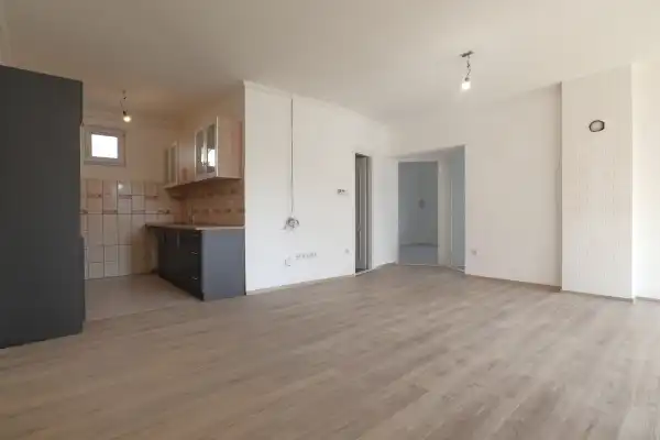 Eladó ingatlan, Sándorfalva 4 szoba 85 m² 67 M Ft