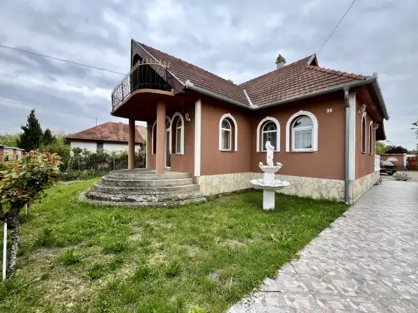 Eladó ingatlan, Sárbogárd 5 szoba 140 m² 55 M Ft