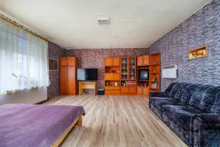 eladó ingatlan, Sárisáp