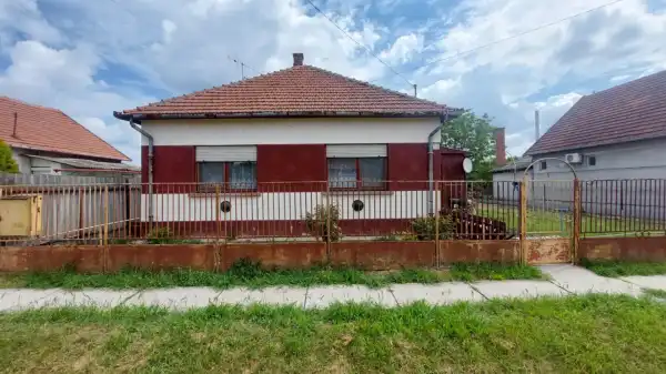 Eladó ingatlan, Sarkad 2 szoba 73 m² 12 M Ft