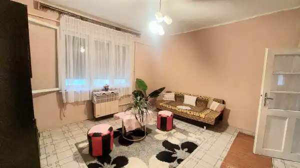 Eladó ingatlan, Sarkad 2 szoba 68 m² 6 M Ft Eladó ingatlan, Sarkad 2 szoba 68 m² 6 M Ft