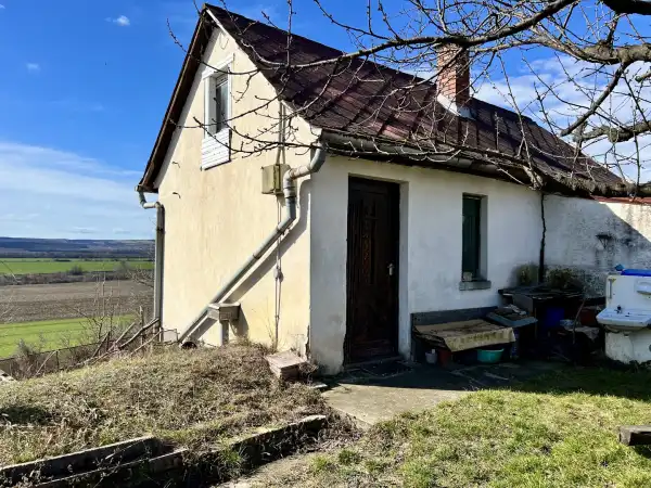 Eladó ingatlan, Sárkeresztes 1 szoba 13 m² 14.5 M Ft