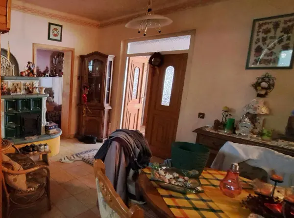 Eladó ingatlan, Sarród 3 szoba 300 m² 84.9 M Ft