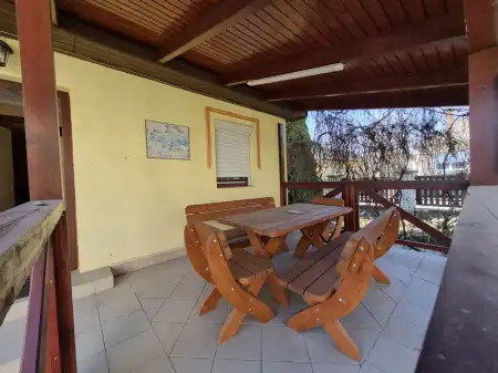 eladó ingatlan, Sarud