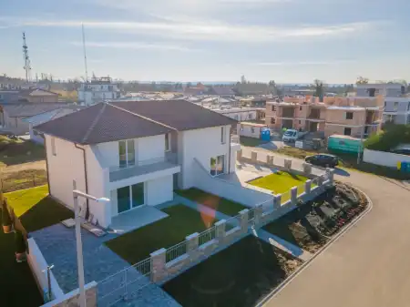 Eladó ingatlan, Siófok 4 szoba 120 m² 169 M Ft