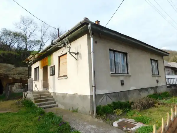 Eladó ingatlan, Sirok 3 szoba 100 m² 17.5 M Ft