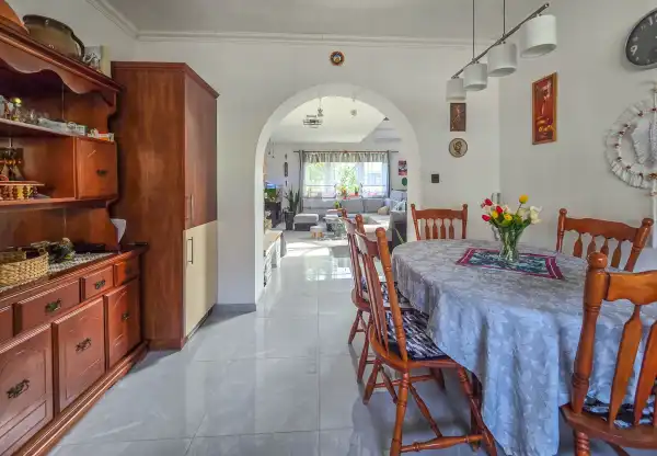 Eladó ingatlan, Sopron 5 szoba 150 m² 142.9 M Ft