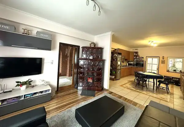 Eladó ingatlan, Szatymaz 5+1 szoba 198 m² 94.99 M Ft