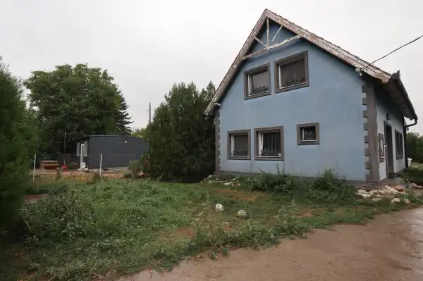 Eladó ingatlan, Szeged-Gyálarét 3 szoba 98 m² 66.5 M Ft