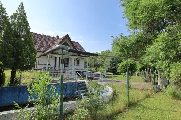 Eladó ingatlan, Szeged 4 szoba 160 m² 47.9 M Ft