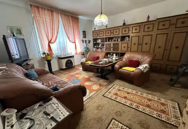Eladó ingatlan, Szeged 2 szoba 65 m² 54.9 M Ft