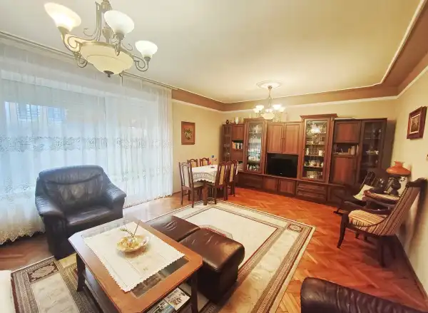 Eladó ingatlan, Szeged 5 szoba 144 m² 99.8 M Ft