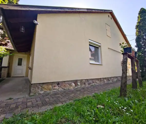Eladó ingatlan, Szeged 2 szoba 65 m² 68 M Ft