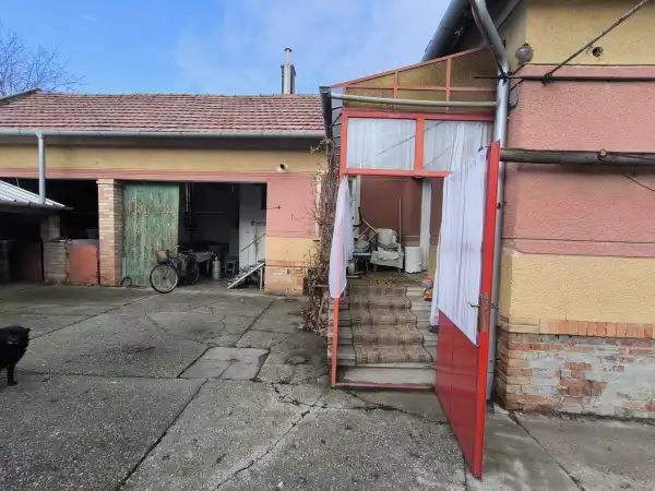 Eladó ingatlan, Szeged 3 szoba 66 m² 49.9 M Ft