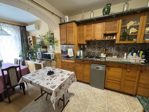 Eladó ingatlan, Székesfehérvár 3 szoba 163 m² 82 M Ft