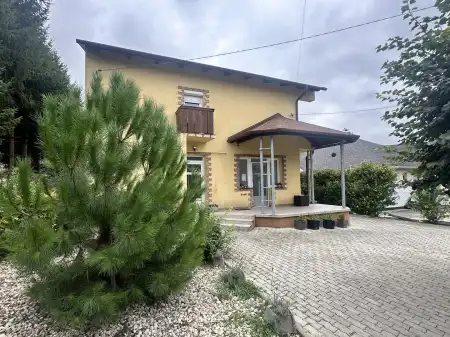 eladó ingatlan, Székesfehérvár
